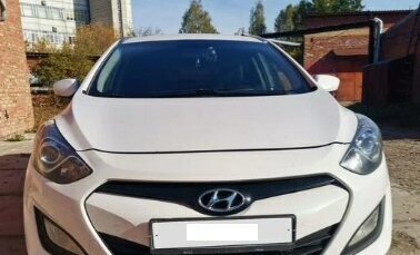 Hyundai i30 II рестайлинг, 2012 год, 1 000 000 рублей, 4 фотография