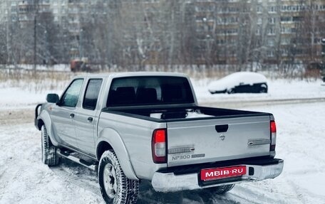 Nissan NP300, 2013 год, 1 190 000 рублей, 6 фотография