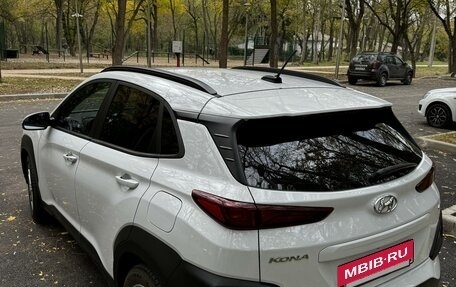 Hyundai Kona I, 2018 год, 2 390 000 рублей, 3 фотография