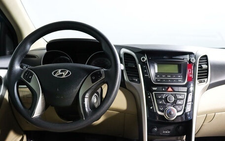 Hyundai i30 II рестайлинг, 2013 год, 1 219 000 рублей, 12 фотография