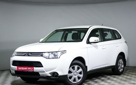 Mitsubishi Outlander III рестайлинг 3, 2013 год, 1 644 500 рублей, 1 фотография