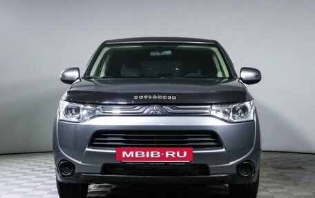 Mitsubishi Outlander III рестайлинг 3, 2013 год, 1 725 000 рублей, 2 фотография