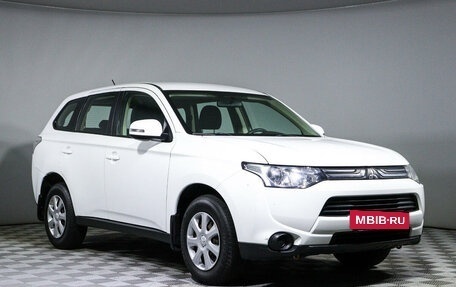 Mitsubishi Outlander III рестайлинг 3, 2013 год, 1 644 500 рублей, 3 фотография