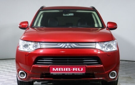 Mitsubishi Outlander III рестайлинг 3, 2013 год, 1 265 000 рублей, 2 фотография