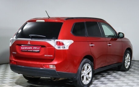 Mitsubishi Outlander III рестайлинг 3, 2013 год, 1 265 000 рублей, 5 фотография