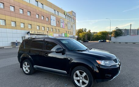 Mitsubishi Outlander III рестайлинг 3, 2007 год, 1 300 000 рублей, 3 фотография