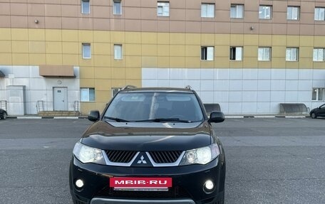 Mitsubishi Outlander III рестайлинг 3, 2007 год, 1 300 000 рублей, 13 фотография