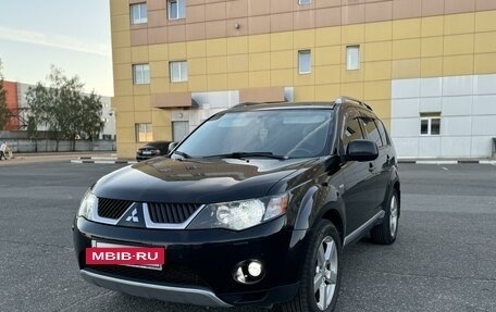 Mitsubishi Outlander III рестайлинг 3, 2007 год, 1 300 000 рублей, 14 фотография