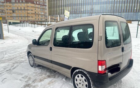 Peugeot Partner II рестайлинг 2, 2010 год, 550 000 рублей, 3 фотография