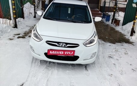 Hyundai Solaris II рестайлинг, 2013 год, 990 000 рублей, 14 фотография