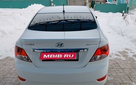 Hyundai Solaris II рестайлинг, 2013 год, 990 000 рублей, 8 фотография