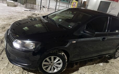 Volkswagen Polo VI (EU Market), 2012 год, 980 000 рублей, 3 фотография