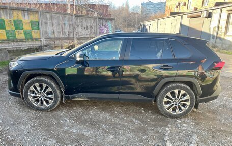 Toyota RAV4, 2021 год, 3 100 000 рублей, 14 фотография