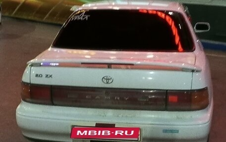 Toyota Camry, 1992 год, 320 000 рублей, 2 фотография