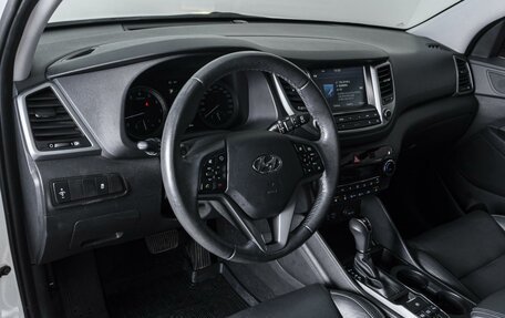 Hyundai Tucson III, 2017 год, 2 439 000 рублей, 13 фотография