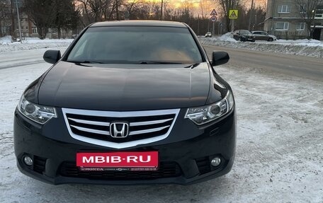 Honda Accord VIII рестайлинг, 2012 год, 2 000 000 рублей, 4 фотография