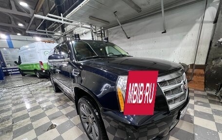 Cadillac Escalade III, 2012 год, 3 800 000 рублей, 2 фотография