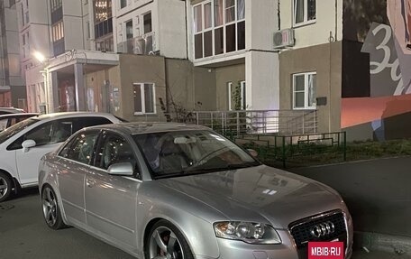 Audi A4, 2004 год, 950 000 рублей, 2 фотография