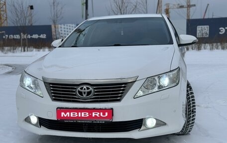 Toyota Camry, 2012 год, 1 849 000 рублей, 2 фотография