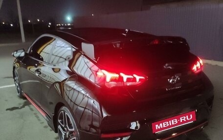 Hyundai Veloster II, 2018 год, 2 950 000 рублей, 3 фотография