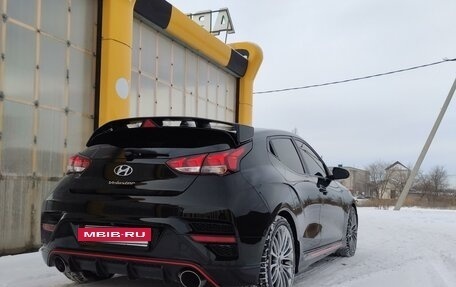 Hyundai Veloster II, 2018 год, 2 950 000 рублей, 19 фотография