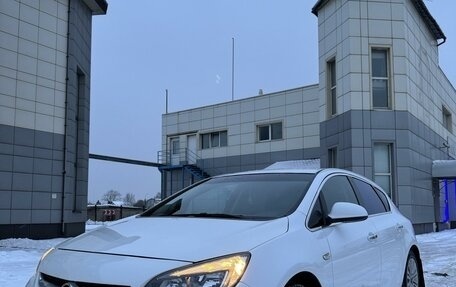 Opel Astra J, 2013 год, 820 000 рублей, 3 фотография