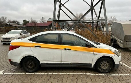 Hyundai Solaris II рестайлинг, 2016 год, 520 000 рублей, 3 фотография