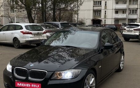 BMW 3 серия, 2010 год, 1 100 000 рублей, 2 фотография