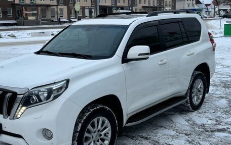 Toyota Land Cruiser Prado 150 рестайлинг 2, 2016 год, 3 245 000 рублей, 3 фотография