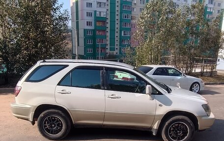 Toyota Harrier, 1998 год, 815 000 рублей, 2 фотография