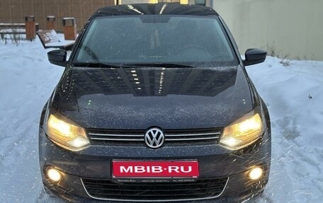 Volkswagen Polo VI (EU Market), 2011 год, 890 000 рублей, 1 фотография