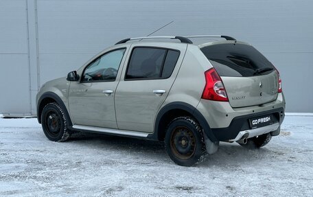 Renault Sandero I, 2014 год, 935 000 рублей, 2 фотография