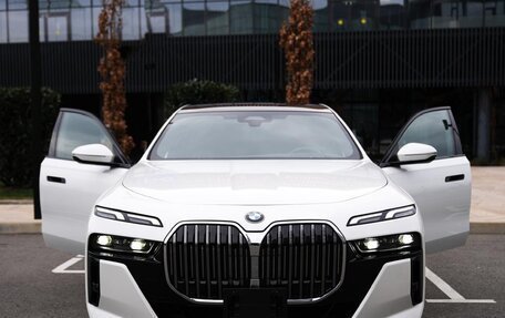 BMW 7 серия, 2023 год, 13 300 000 рублей, 3 фотография