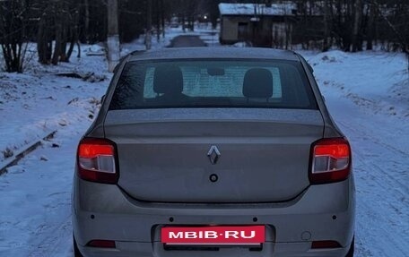 Renault Logan II, 2017 год, 810 000 рублей, 10 фотография