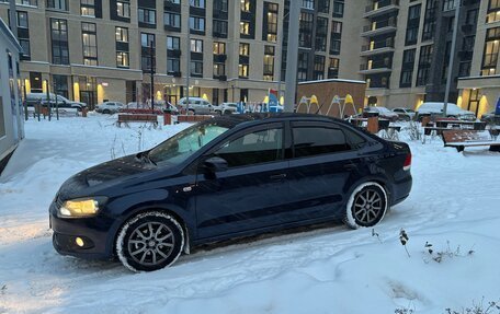 Volkswagen Polo VI (EU Market), 2011 год, 890 000 рублей, 3 фотография