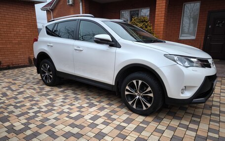 Toyota RAV4, 2015 год, 2 550 000 рублей, 8 фотография