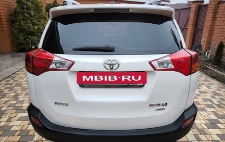 Toyota RAV4, 2015 год, 2 550 000 рублей, 4 фотография