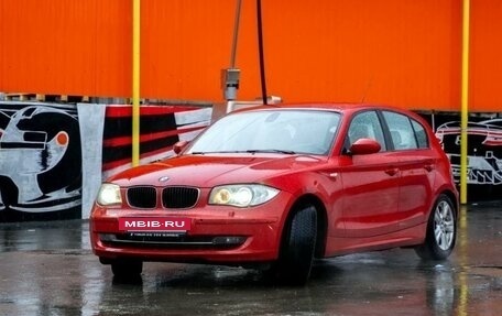 BMW 1 серия, 2008 год, 800 000 рублей, 2 фотография