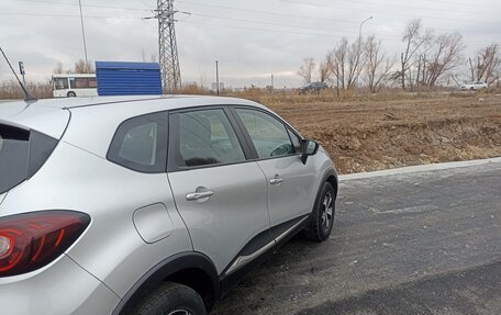 Renault Kaptur I рестайлинг, 2018 год, 1 550 000 рублей, 2 фотография