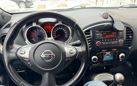 Nissan Juke II, 2012 год, 33 фотография