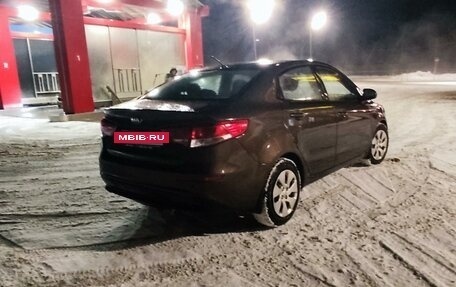 KIA Rio III рестайлинг, 2015 год, 700 000 рублей, 2 фотография