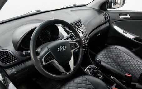 Hyundai Solaris II рестайлинг, 2013 год, 579 000 рублей, 14 фотография