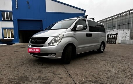 Hyundai Grand Starex Grand Starex I рестайлинг 2, 2009 год, 1 700 000 рублей, 28 фотография