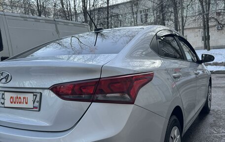 Hyundai Solaris II рестайлинг, 2018 год, 1 300 000 рублей, 13 фотография