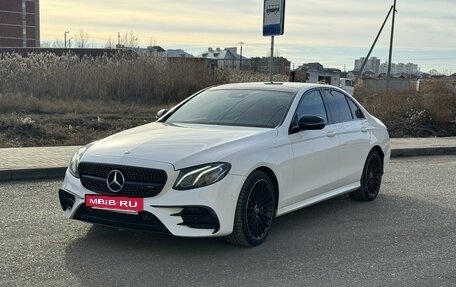 Mercedes-Benz E-Класс, 2016 год, 3 350 000 рублей, 3 фотография