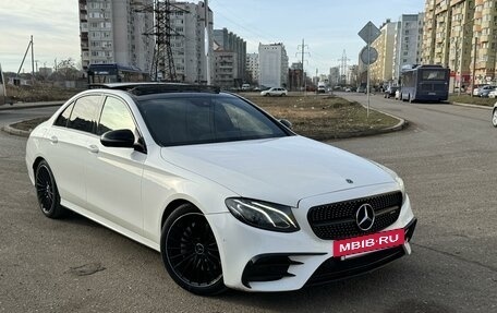 Mercedes-Benz E-Класс, 2016 год, 3 350 000 рублей, 9 фотография