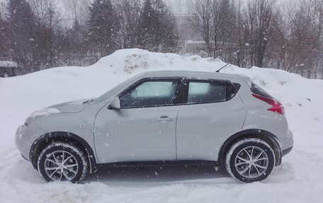 Nissan Juke II, 2014 год, 900 000 рублей, 3 фотография