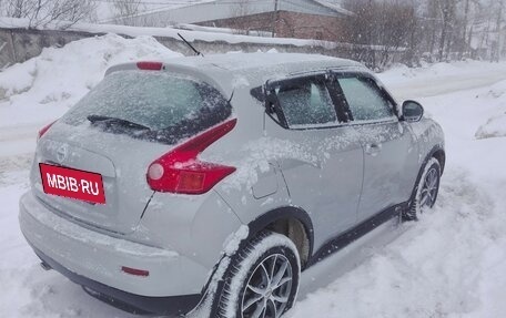 Nissan Juke II, 2014 год, 900 000 рублей, 5 фотография