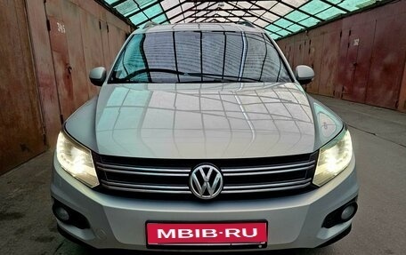 Volkswagen Tiguan I, 2011 год, 1 440 000 рублей, 1 фотография