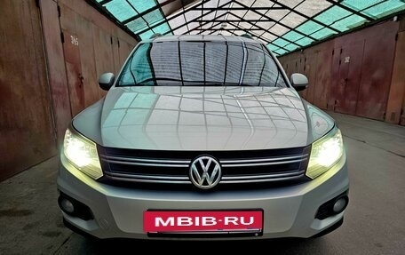 Volkswagen Tiguan I, 2011 год, 1 440 000 рублей, 2 фотография